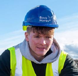 Apprentice bricklayer follows in father’s footsteps with Vistry Group